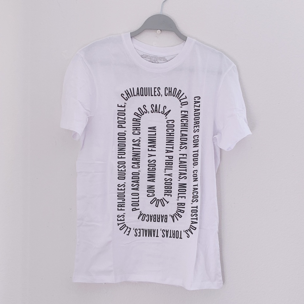 Winter white T-shirts  size L